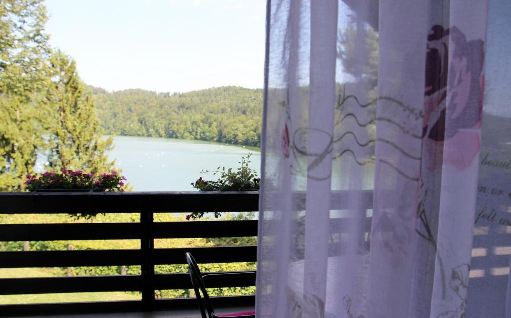 Lake House Apartment Medvode Bagian luar foto